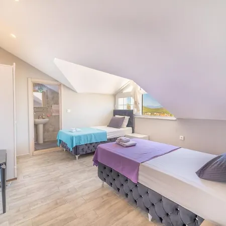 Appartamento Stunning In With Seaview And Pool