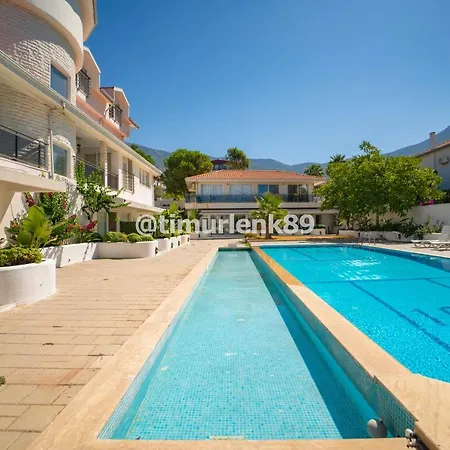 Stunning In With Seaview And Pool Апартаменты Олудениз