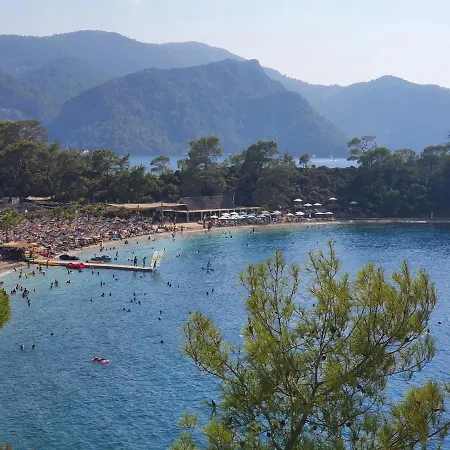 Stunning In With Seaview And Pool Apartament