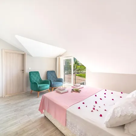 Stunning In With Seaview And Pool * Oludeniz