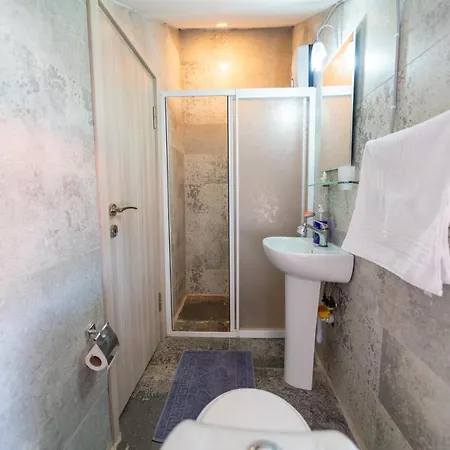 Апартаменты Stunning In With Seaview And Pool
