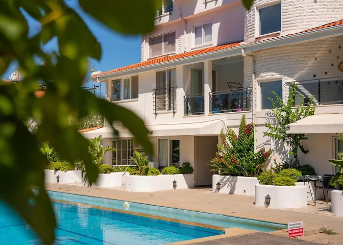 דירה Stunning In With Seaview And Pool אולודניץ