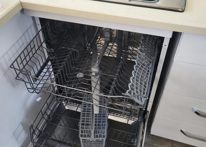 Stunning In With Seaview And Pool דירה אולודניץ