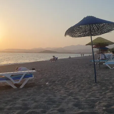 Stunning In With Seaview And Pool Lejlighed *