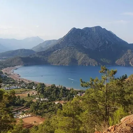 Stunning In With Seaview And Pool Apartamento Oludeniz