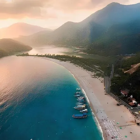 Stunning In With Seaview And Pool Apartamento *