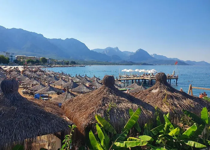 公寓 Stunning In With Seaview And Pool *